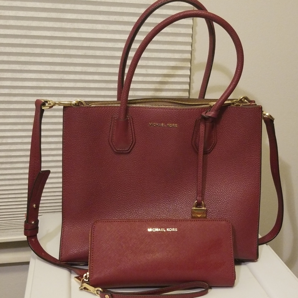 Michael Kors purse and matching wallet maroon